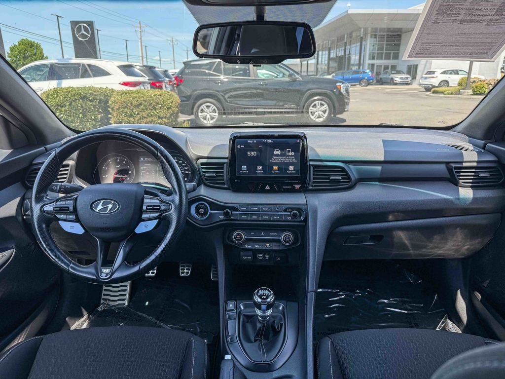 Thumbnail: 2020 Hyundai Veloster - 12
