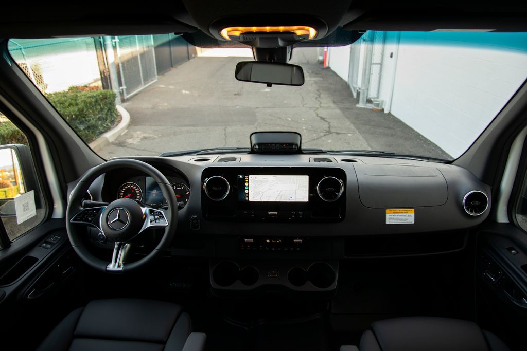 Thumbnail: 2026 Mercedes-Benz Sprinter - 17