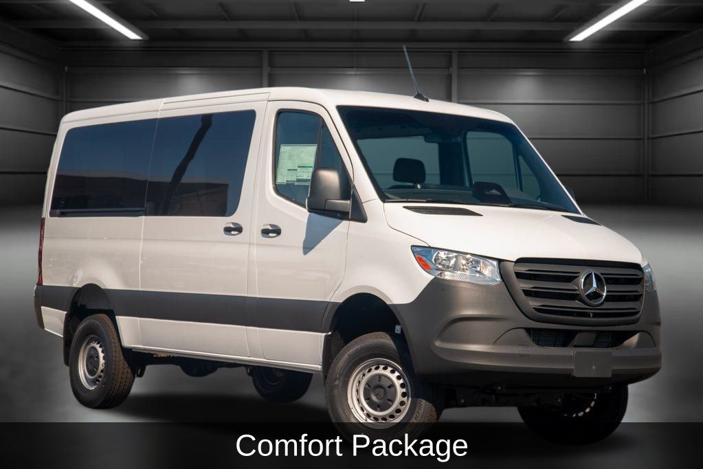 Thumbnail: 2025 Mercedes-Benz Sprinter - 3