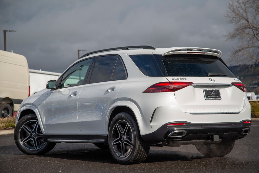 Thumbnail: 2026 Mercedes-Benz GLE - 7