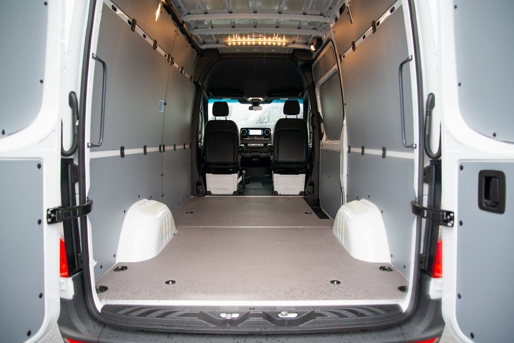 Thumbnail: 2026 Mercedes-Benz Sprinter - 18