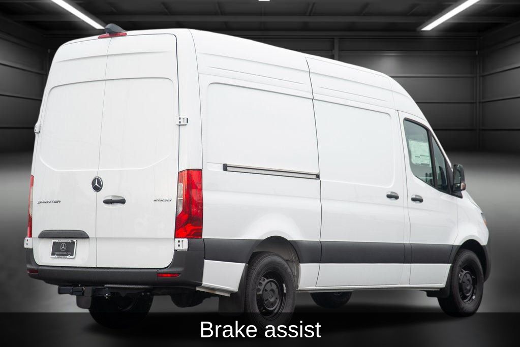 Thumbnail: 2025 Mercedes-Benz Sprinter - 13