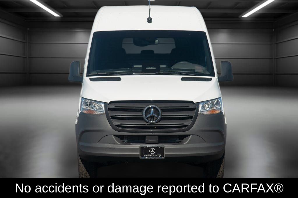 Thumbnail: 2025 Mercedes-Benz Sprinter - 2