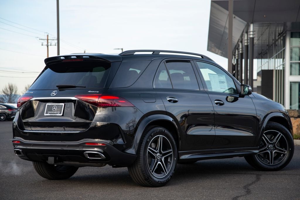 Thumbnail: 2026 Mercedes-Benz GLE - 8