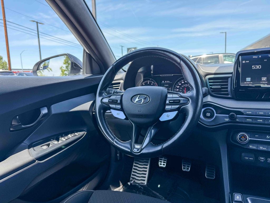 Thumbnail: 2020 Hyundai Veloster - 15