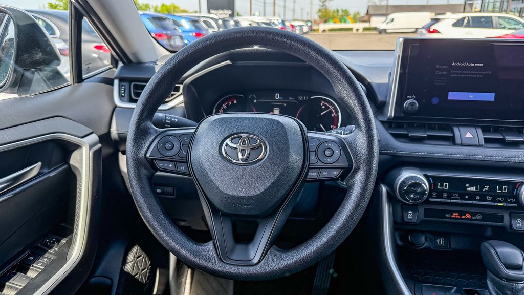 Thumbnail: 2025 Toyota RAV4 - 16