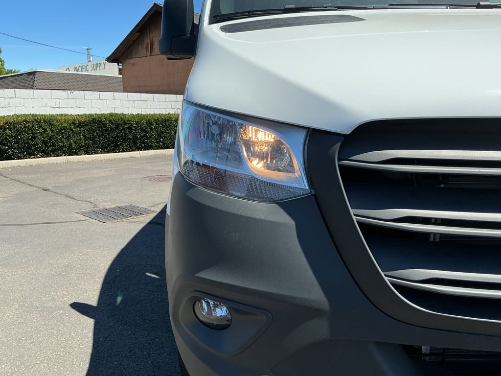 New 2026 Mercedes-Benz Sprinter 2500 High Roof 4-Cyl Diesel HO Van Cargo Van
