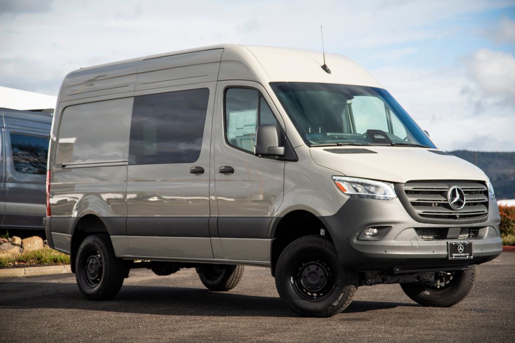 Thumbnail: 2026 Mercedes-Benz Sprinter - 3