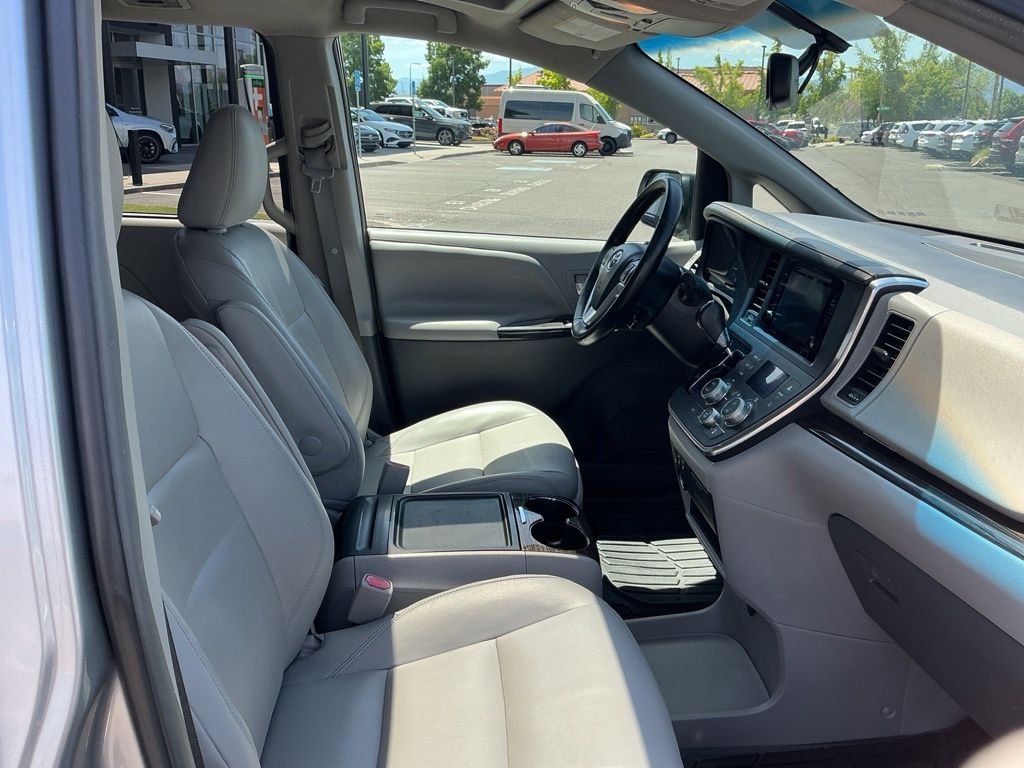 Photo 16