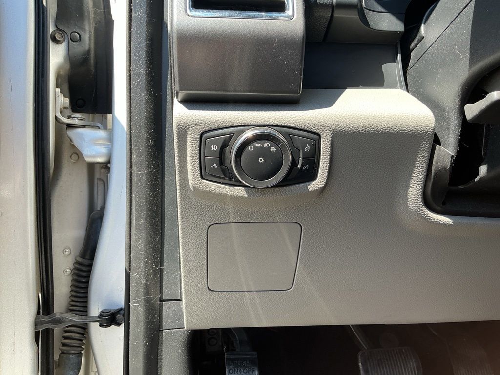 Thumbnail: 2015 Ford F-150 - 12
