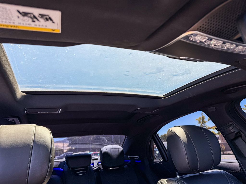 Thumbnail: 2019 Mercedes-Benz S-Class - 16