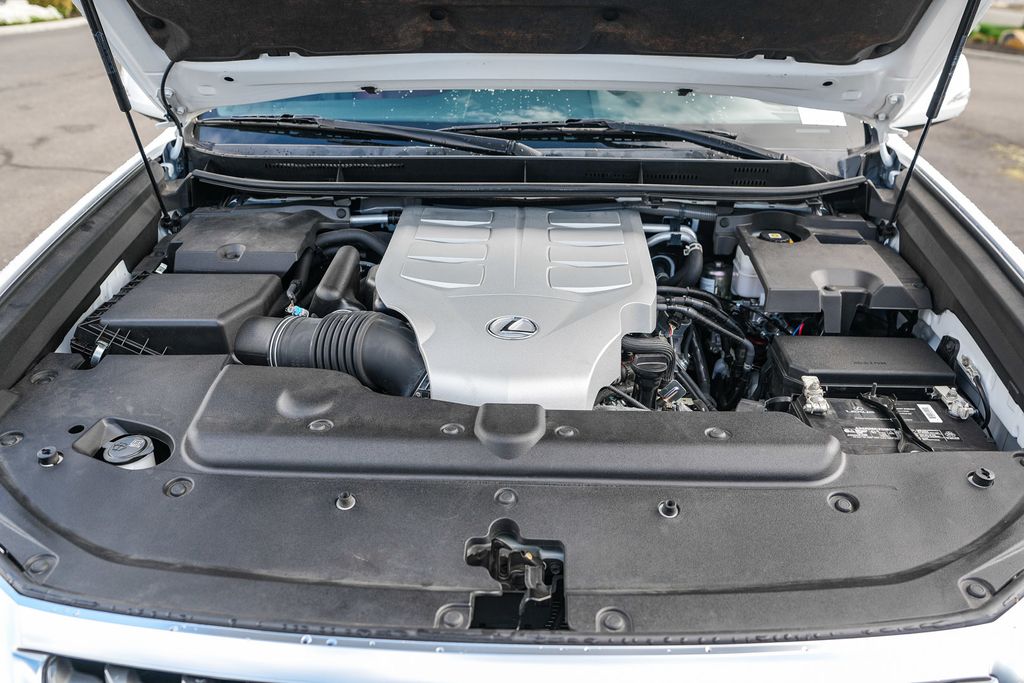 Thumbnail: 2022 Lexus GX - 30