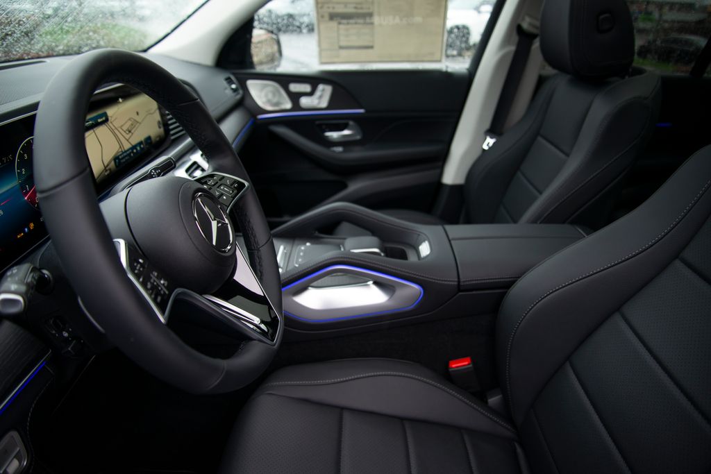 Thumbnail: 2026 Mercedes-Benz GLE - 11