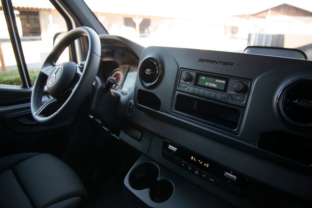 Thumbnail: 2026 Mercedes-Benz Sprinter - 15
