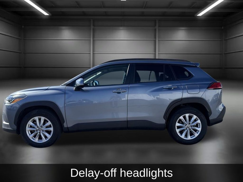 Thumbnail: 2022 Toyota Corolla Cross - 7