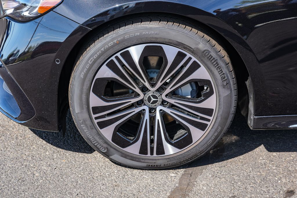 Thumbnail: 2026 Mercedes-Benz E-Class - 12