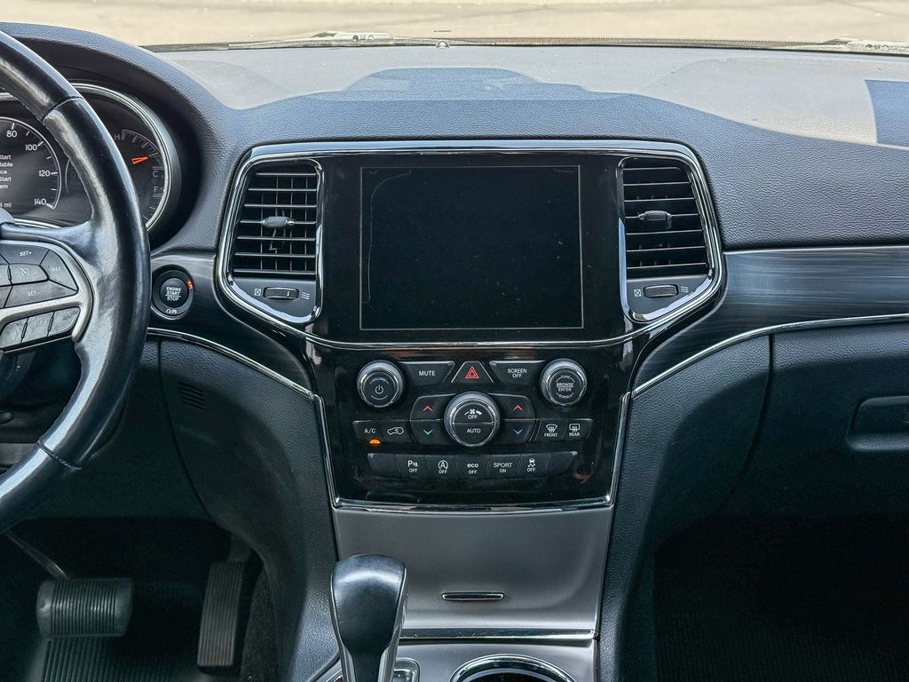 Thumbnail: 2021 Jeep Grand Cherokee - 12