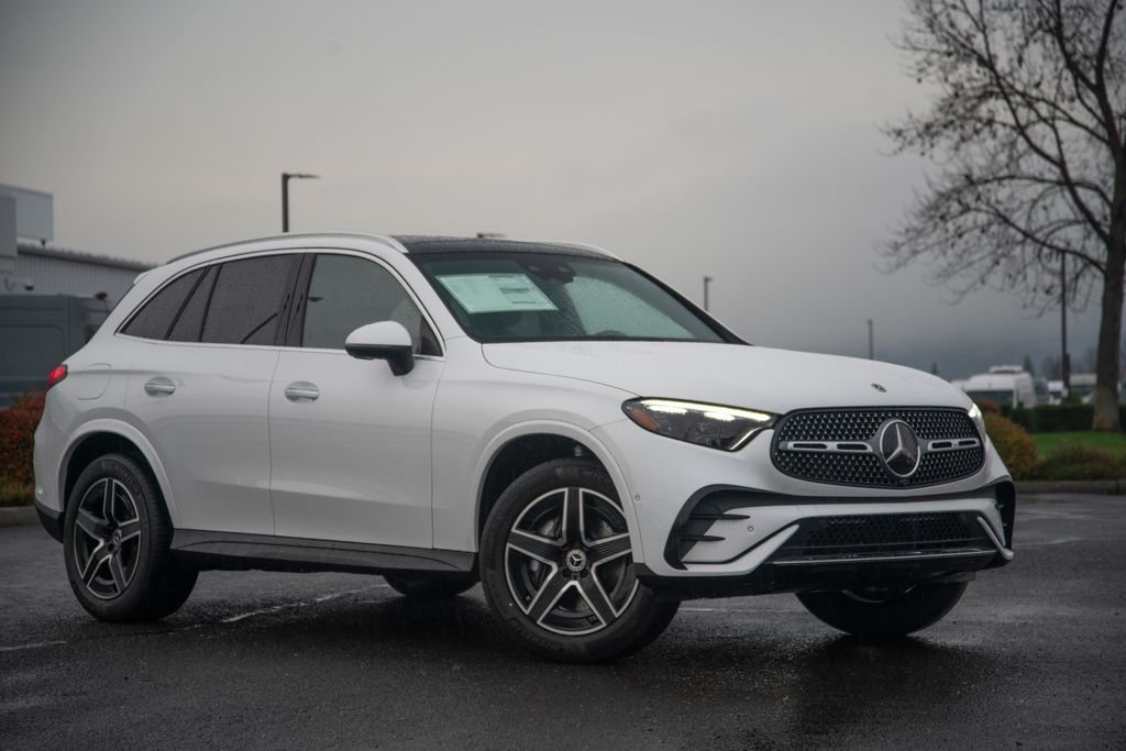 Thumbnail: 2026 Mercedes-Benz GLC - 3