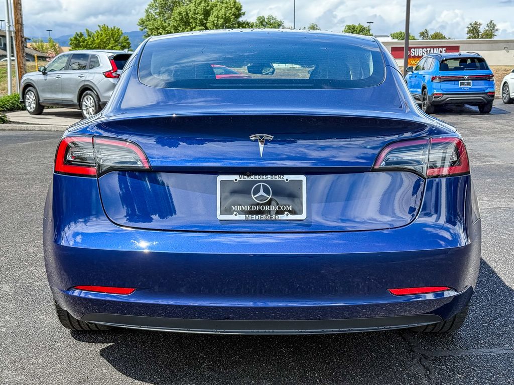 Thumbnail: 2023 Tesla Model 3 - 7