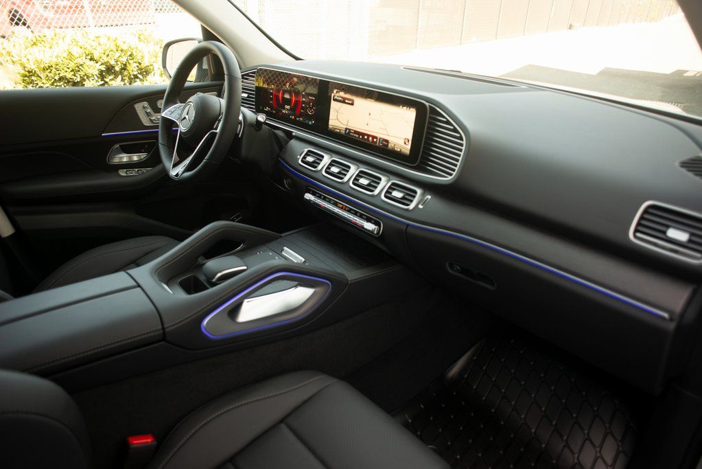 Thumbnail: 2025 Mercedes-Benz GLE - 33