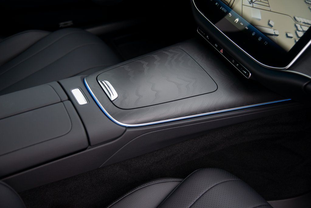 Thumbnail: 2025 Mercedes-Benz E-Class - 38