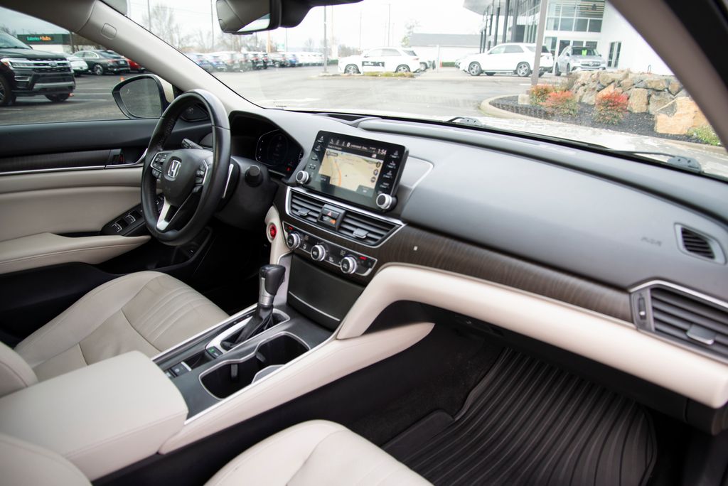 Thumbnail: 2018 Honda Accord - 20