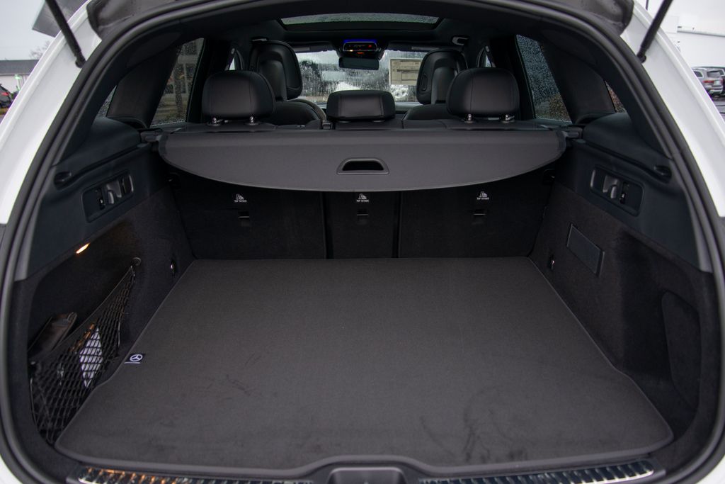 Thumbnail: 2026 Mercedes-Benz GLC - 22