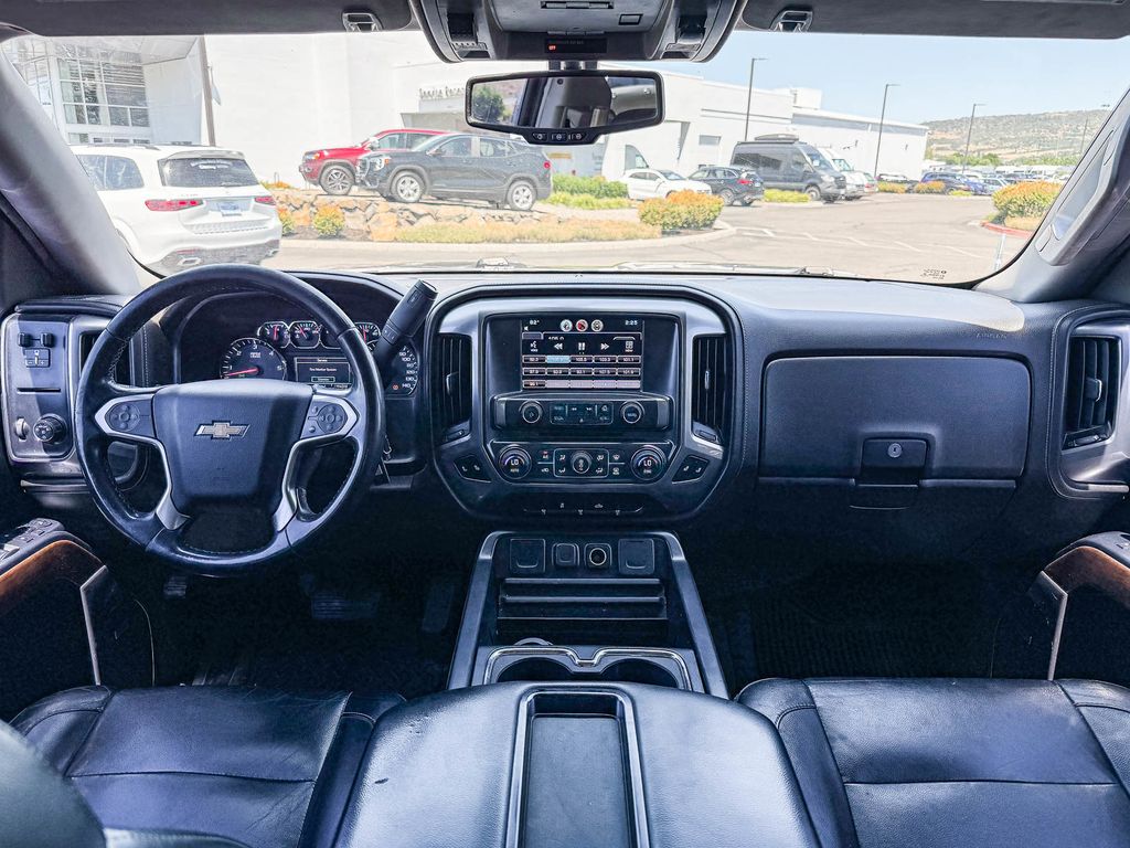 Thumbnail: 2015 Chevrolet Silverado 1500 - 12