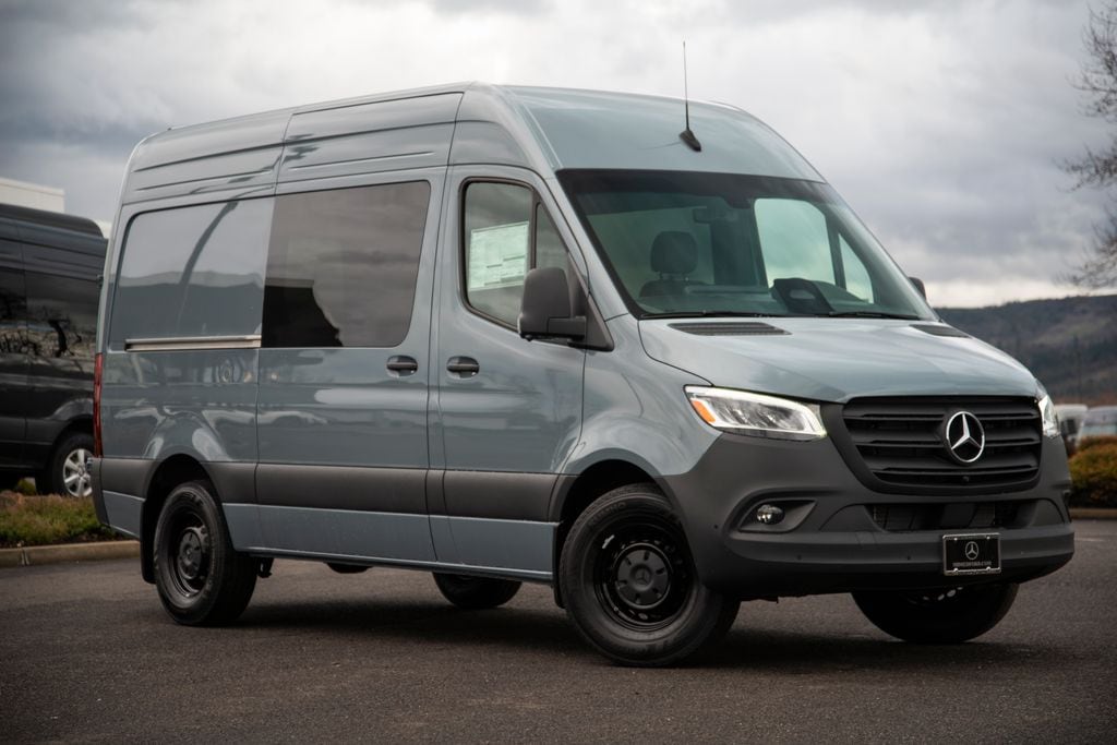 Thumbnail: 2026 Mercedes-Benz Sprinter - 3