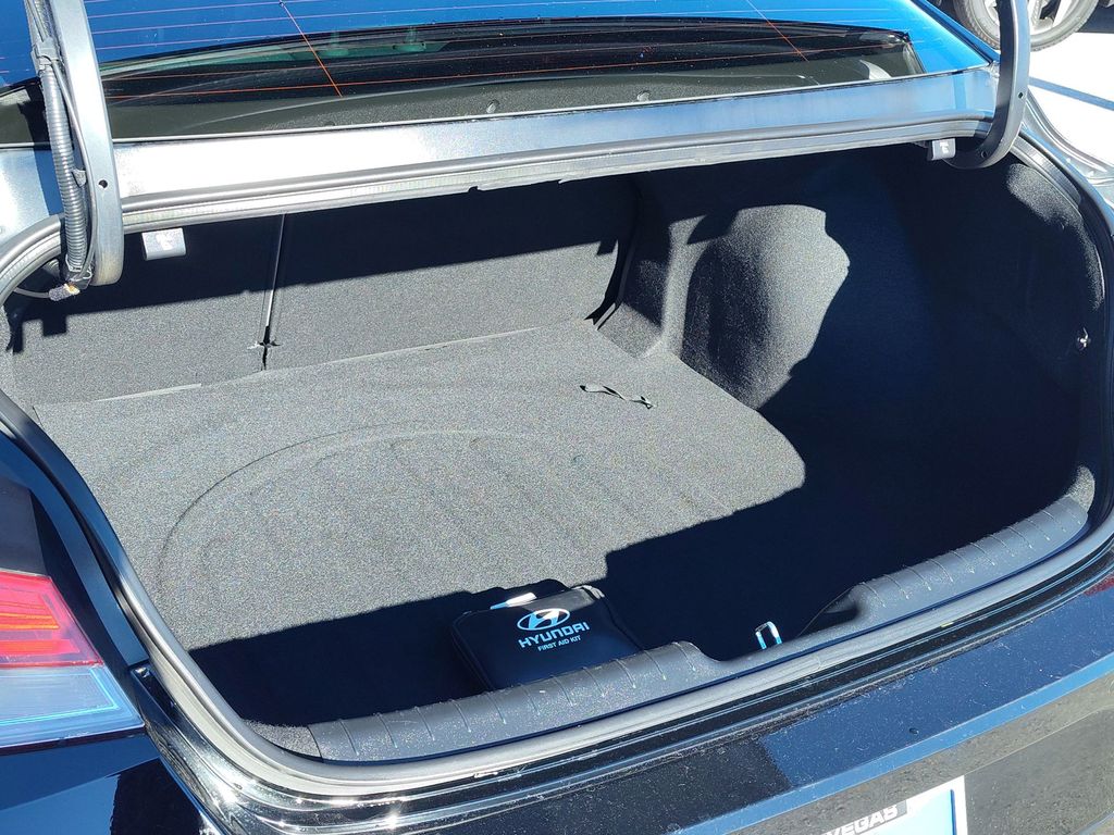 Thumbnail: 2023 Hyundai Elantra - 30