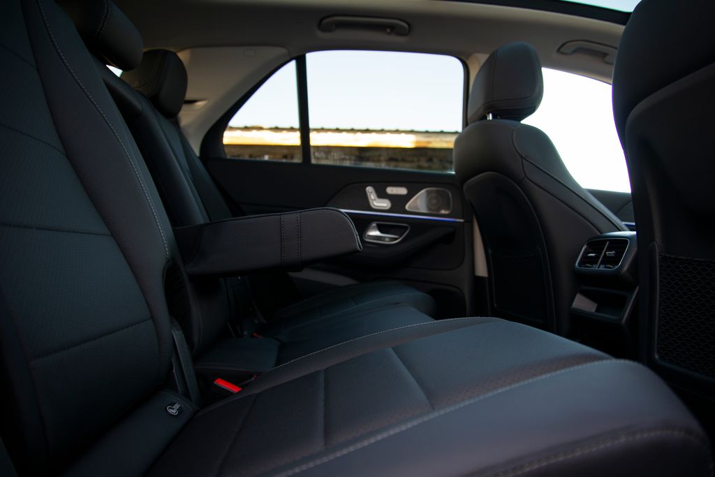 Thumbnail: 2026 Mercedes-Benz GLE - 14