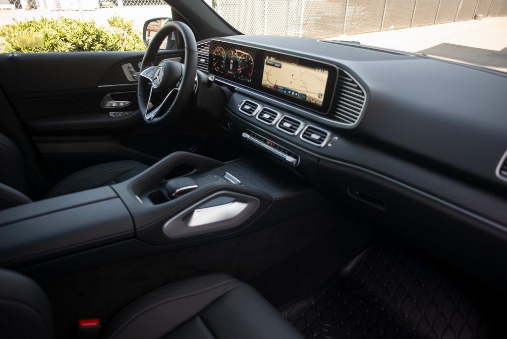 Thumbnail: 2025 Mercedes-Benz GLE - 34