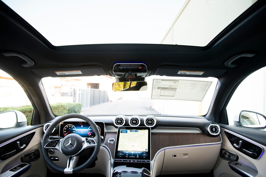 Thumbnail: 2026 Mercedes-Benz GLC - 16