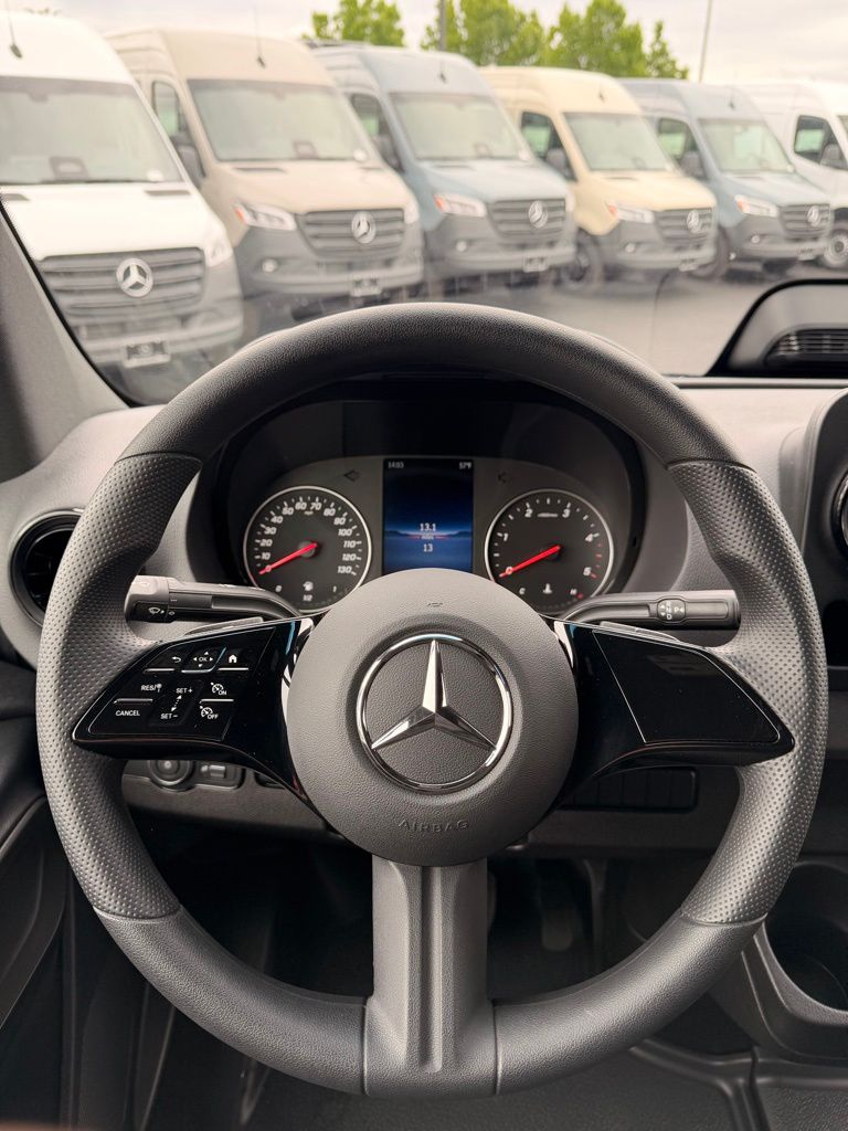 Thumbnail: 2026 Mercedes-Benz Sprinter - 14