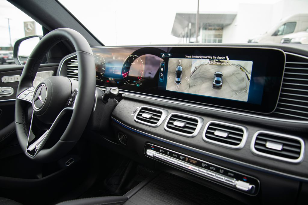 Thumbnail: 2026 Mercedes-Benz GLE - 20