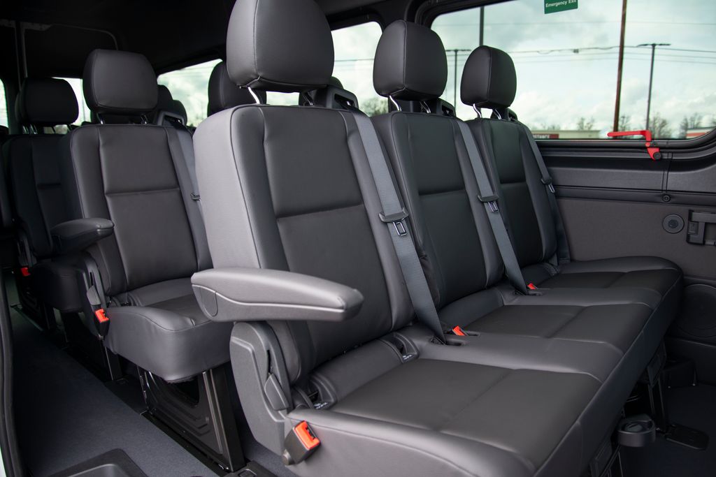 Thumbnail: 2026 Mercedes-Benz Sprinter - 20