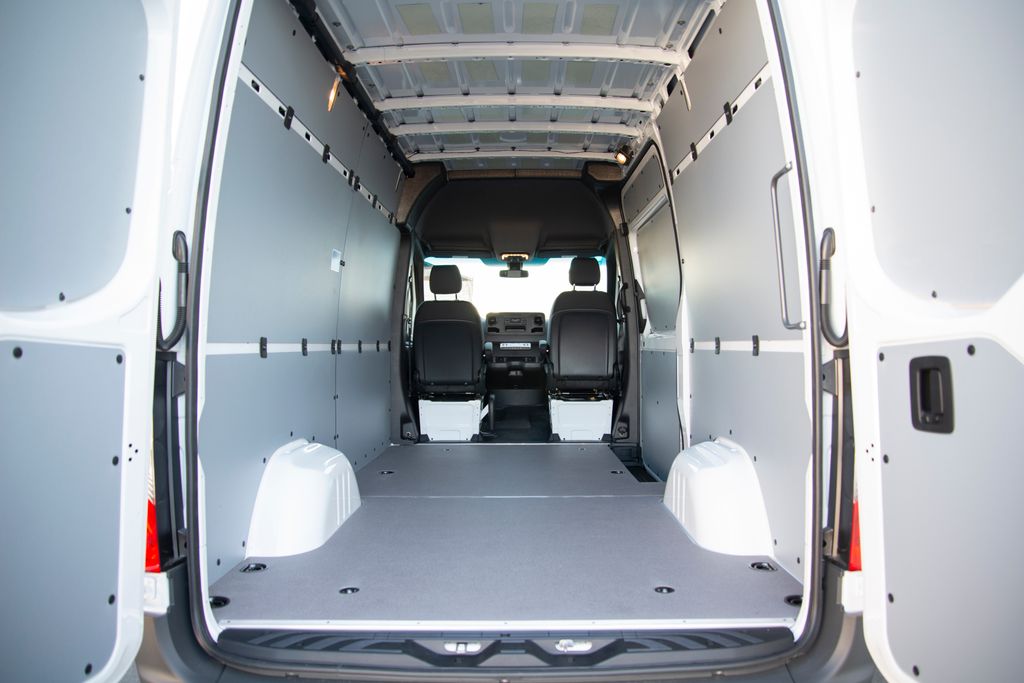 Thumbnail: 2026 Mercedes-Benz Sprinter - 20