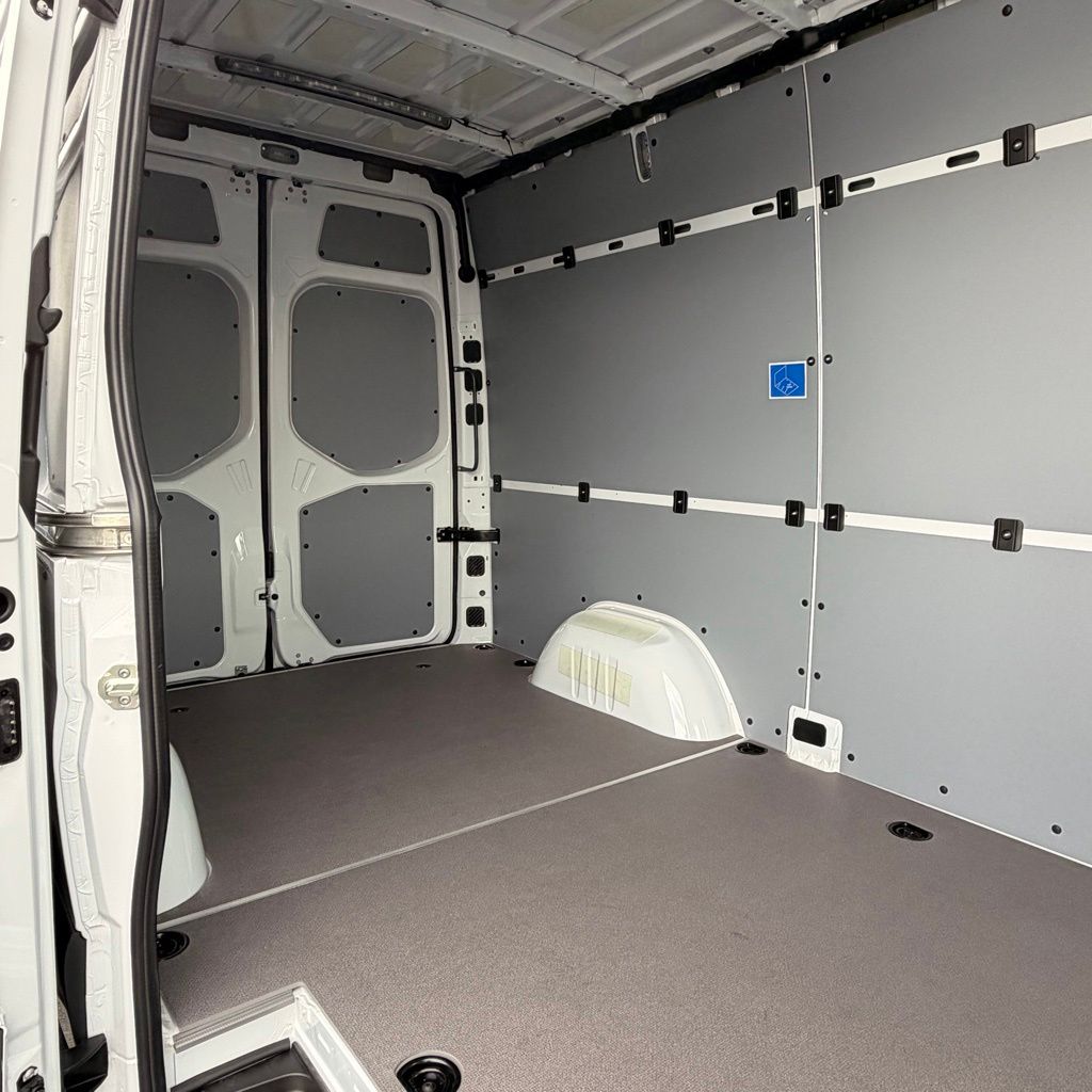Thumbnail: 2026 Mercedes-Benz Sprinter - 25