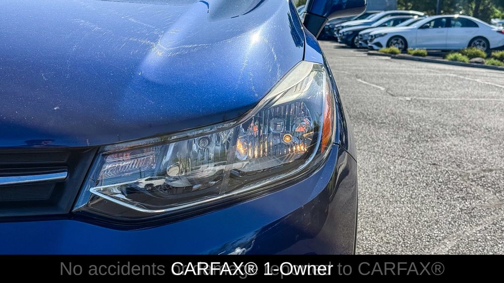 Thumbnail: 2017 Chevrolet Trax - 2