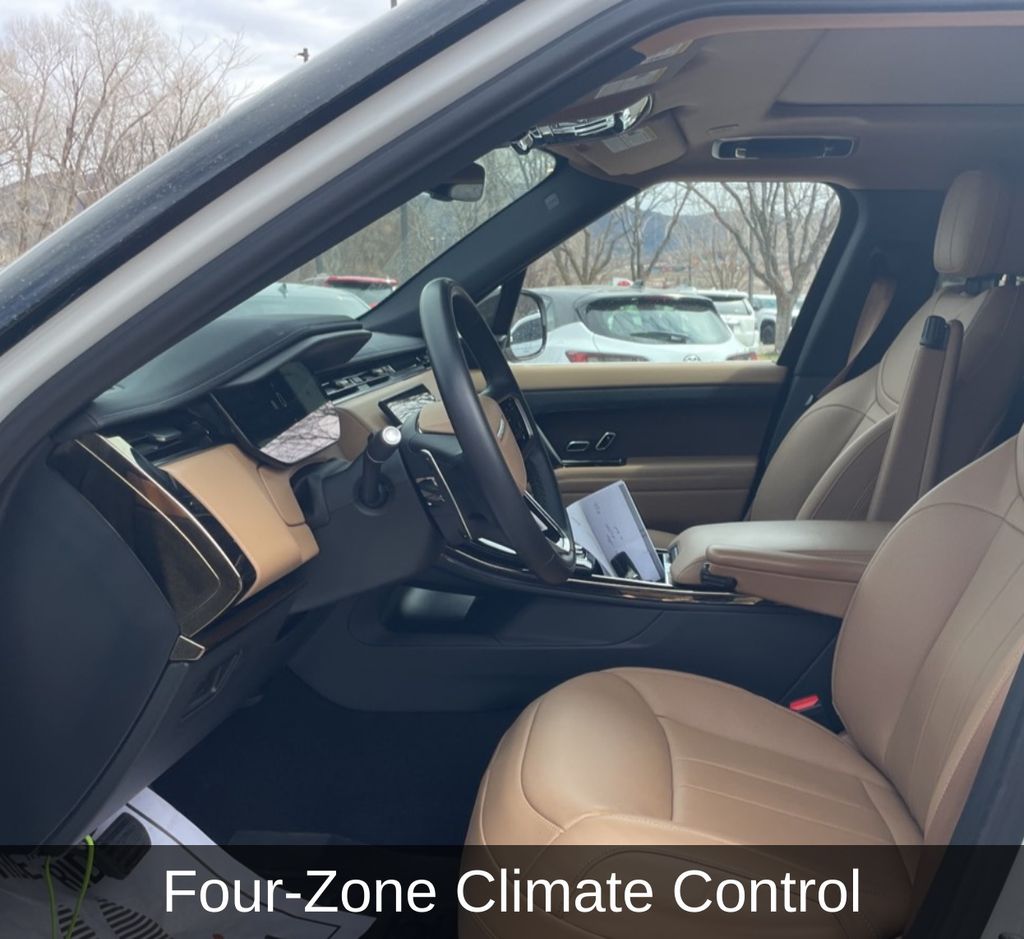 Thumbnail: 2024 Land Rover Range Rover Sport - 8