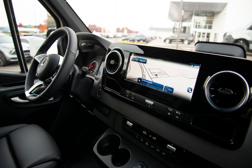 Thumbnail: 2026 Mercedes-Benz Sprinter - 16