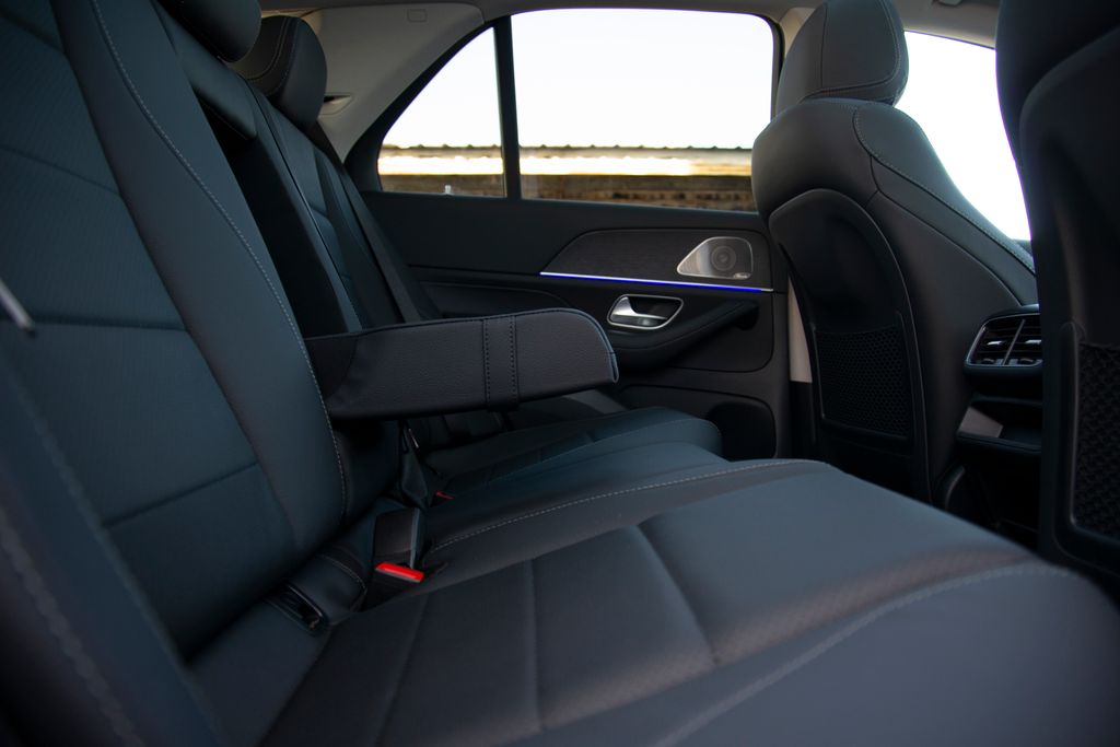 Thumbnail: 2026 Mercedes-Benz GLE - 14