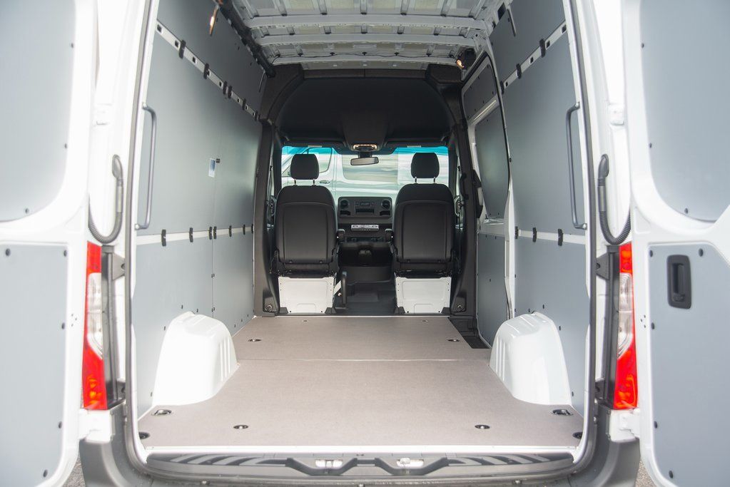 Thumbnail: 2025 Mercedes-Benz Sprinter - 38