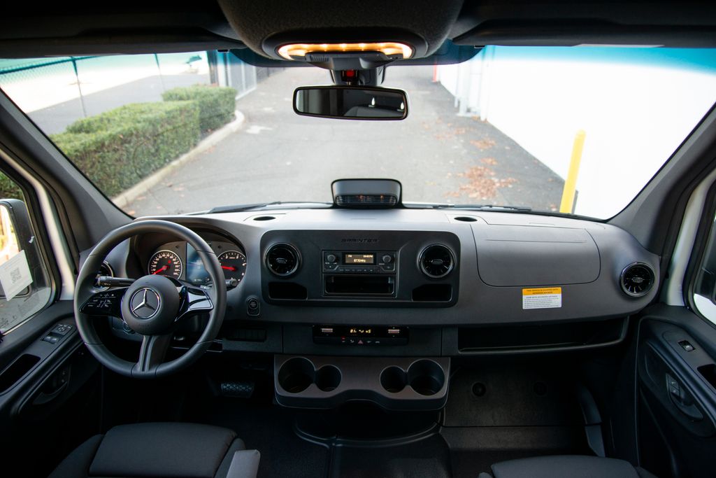 Thumbnail: 2026 Mercedes-Benz Sprinter - 16