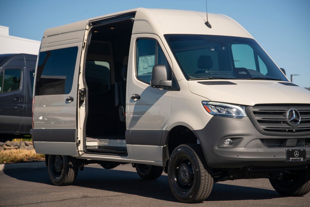 Thumbnail: 2026 Mercedes-Benz Sprinter - 6