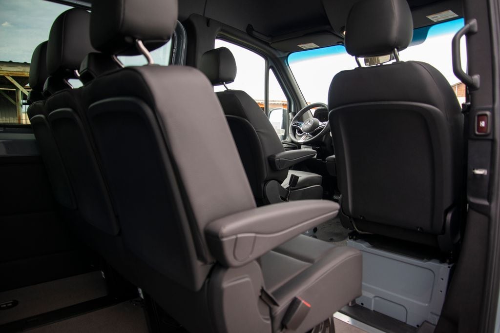 Thumbnail: 2026 Mercedes-Benz Sprinter - 21