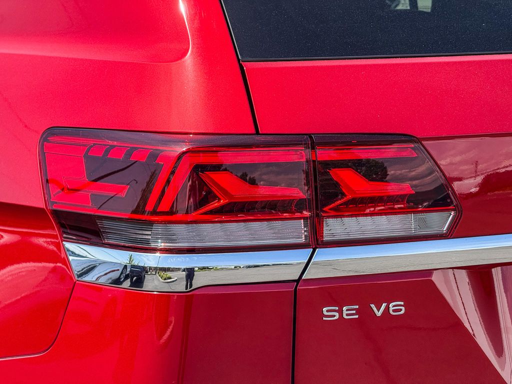 Thumbnail: 2021 Volkswagen Atlas - 8