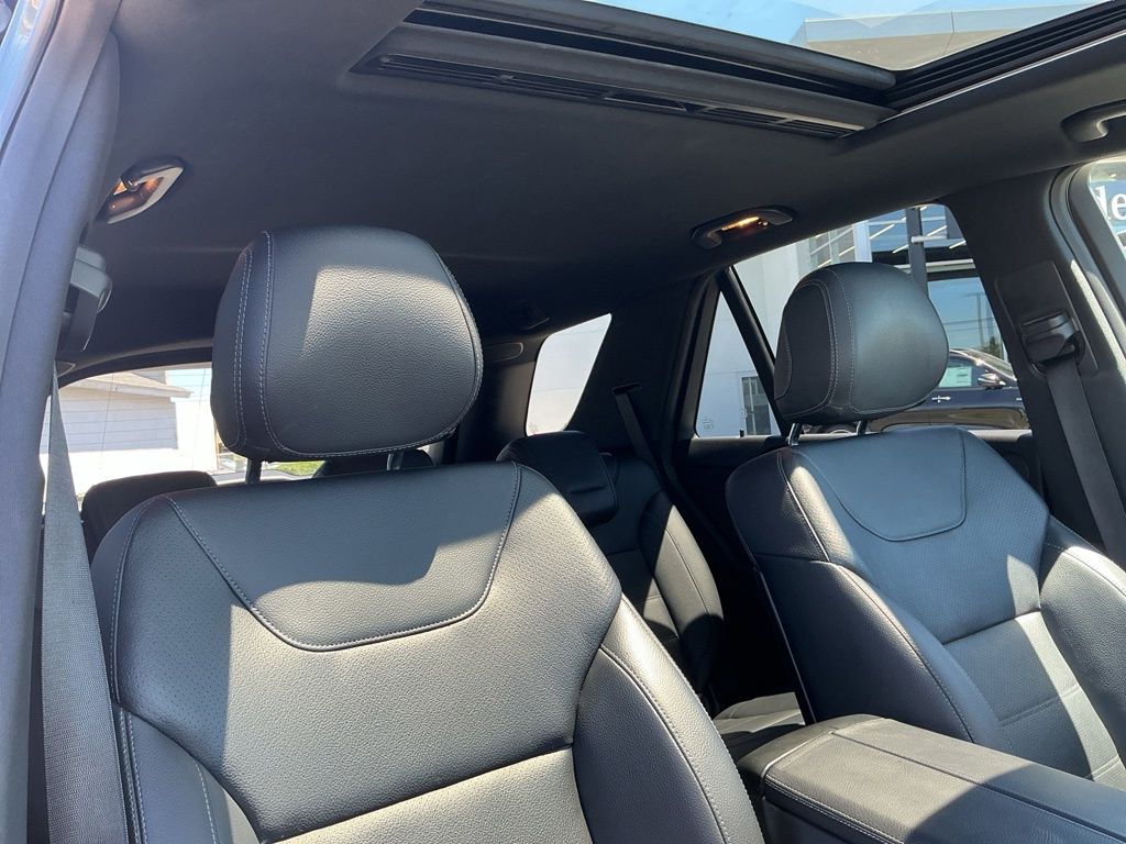 Thumbnail: 2016 Mercedes-Benz GLE - 17