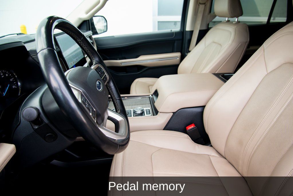 Thumbnail: 2022 Ford Expedition MAX - 13