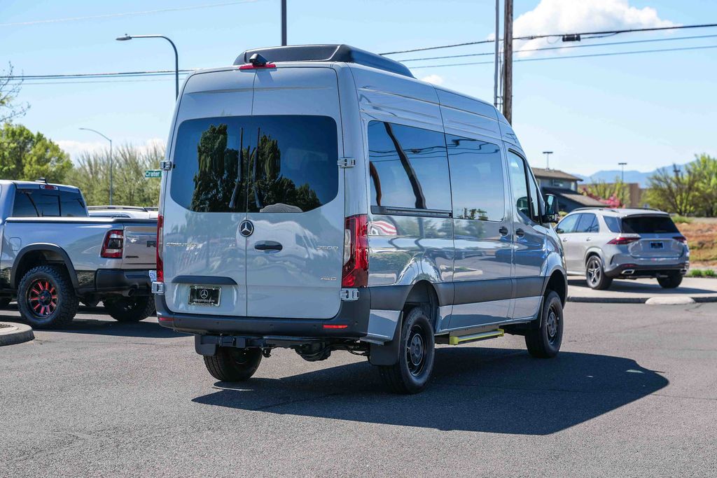 Thumbnail: 2026 Mercedes-Benz Sprinter - 6